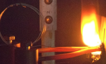 灼熱絲燃燒測試